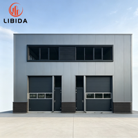 Abri de voiture en acier préfabriqué étanche, structure métallique pour atelier et parking, idéal pour usage résidentiel et commercial