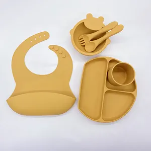 Acquista all'ingrosso set di bavaglini impermeabili personalizzati di alta qualità per l'alimentazione del bambino bavaglini in Silicone senza Bpa