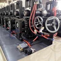 Machine de profilage à froid entièrement automatique pour profilés en acier léger en U avec découpe en vol et commande PLC hydraulique