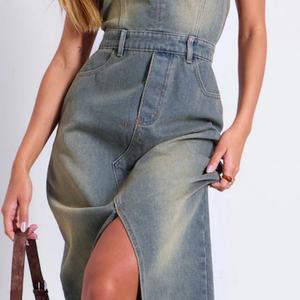 เดรสยีนส์ผู้หญิงแบบใหม่ขายส่ง สีพื้นเรียบง่าย สไตล์ลำลอง ชุดเดรสยาวทรงเอเข้ารูป ผ่าข้าง เซ็กซี่ สำหรับฤดูร้อน - Product Image 3