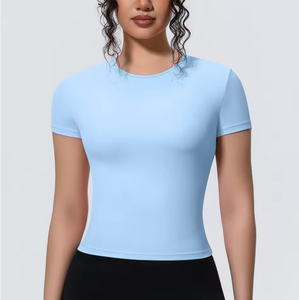Haut de yoga sans couture à manches courtes et col rond pour femme, couleur unie, rose, en coton et élasthanne, coupe régulière - Product Image 3