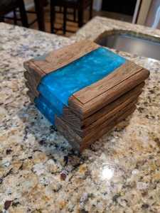 ที่รองแก้วไม้อะคาเซียสี่เหลี่ยมมาใหม่แผ่นรองเรซินอีพ็อกซี่ดีไซน์คลาสสิกไม่เหมือนใครสำหรับใช้ในบ้าน - Product Image 2