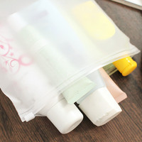 Sacs refermables à glissière givrés réutilisables avec logo personnalisé pour l'emballage de chaussettes et de chaussures, sacs en plastique anti-humidité
