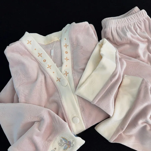 Hot Selling Autumn Winter Women's Sleepwear Jacquard Butterfly Velvet Pajamas Set with V-Neck Embroidery <b>Trim</b> and Loose Floor - Product Image 1