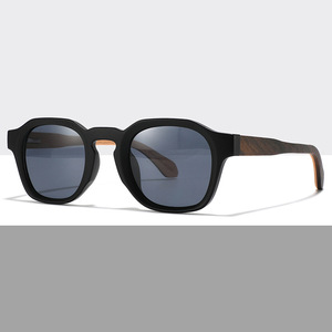 Gafas de Sol para Mujer, Montura Negra de PC, Lentes TAC con Protección UV400 Polarizada, Modernas para Viajes - Product Image 1