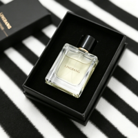 Flacon de parfum en verre givré de luxe, design simple et nouveau, cylindrique, 30 ml, 50 ml, 100 ml, bouchon pulvérisateur et boîte d'emballage personnalisables