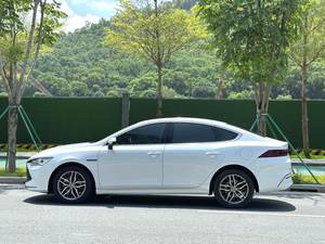 BYD Qin PLUS DM-i 2023, Sedán Híbrido 1.5L, Autos Usados, Autos de Segunda Mano, Auto Económico para Exportación - Product Image 5