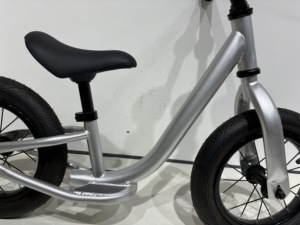 จักรยานทรงตัวสำหรับเด็ก ราคาขายส่ง น้ำหนักเบา สำหรับเด็กอายุ 1-4 ปี ไม่มีบันได - Product Image 4