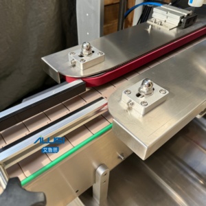 Machine automatique de vissage de bouchons pour ligne de production de remplissage de cosmétiques, shampooings et lotions - Product Image 3