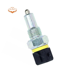 Vente en gros d'autres pièces automobiles, interrupteur de feux stop pour Peugeot Porsche 96018110 225734 32005-6F900 01E941521 - Product Image 1