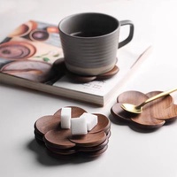Sous-verre en bois de noyer moderne et unique, forme de fleur, design créatif, isolant thermique