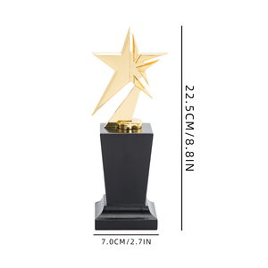 Trofeo Personalizzato in Metallo di Alta Qualità con Design Dorato e Base in Legno per Premiazioni di Migliori <span class=keywords><strong>Attori</strong></span> o Cantanti JM11 - Product Image 5