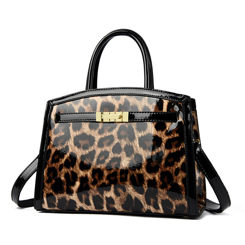 เสือดาว