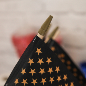 Nhà Cung Cấp Cờ 100% Polyester Tùy Chỉnh 4 ''X 6'' Người Hâm Mộ Bàn Tay Nhỏ Cờ Mỹ In Cờ Mỹ Với Cột Gỗ - Product Image 5