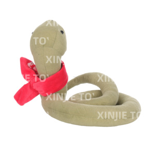 Juguete de Peluche de Serpiente con Bufanda Roja Personalizado de Fábrica, Juguete de Peluche de Serpiente de Dibujos Animados, Juguete de Peluche de Serpiente de Color Verde - Product Image 2