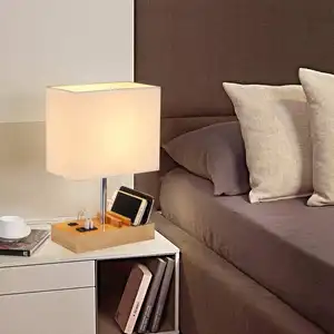 Nueva llegada lámpara de escritorio moderna Lampe De Chevet Avec puerto de carga USB Base de madera lámpara de mesita de noche para Hotel o dormitorio