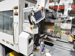 Mesin cetak injeksi Jepang 180 ton Motor Servo elektrik otomatis kecil EC180S mesin cetak injeksi bekas - Product Image 3