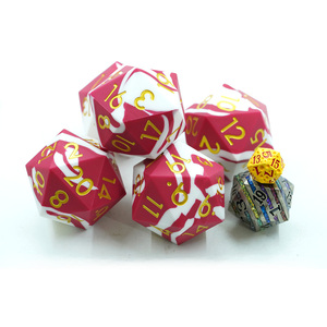 Tùy Chỉnh D20 Đa Diện 50Mm Duy Nhất Dice Red & White Stripes Silicone Cao Su Với Số Vàng Cho USA Trò Chơi Người Chơi - Product Image 6