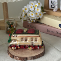 Ornamen Kaca Bentuk Camper Trailer Natal Warna Beige Merah dengan Lampu Glitter, Hiasan Gantung Pohon Natal untuk Pesta di Rumah