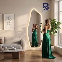 Miroir LED ondulé irrégulier pleine longueur, miroir intelligent en forme de nuage, décoration murale pour hôtel de luxe, boutique, salon, cabine d'essayage
