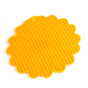 Creative Double-Sided Sunflower <b>Silicone</b> Plate <b>Mat</b> Modern Heat Insulation Dining Table <b>Mat</b> Washable for Tea Cup Bowl Pad - Product Image 3