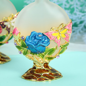 Esmalte de Uñas Rosa Dubai de 15 ml con Diseño de Mariposa - Product Image 1