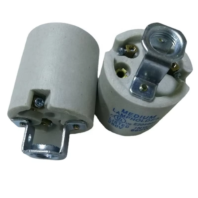 CE Approved E27 E26 Ceramic Lamp Holder High Temperature Resistant Porcelain Lamp Socket with Bracket Wholesale Light Fittings