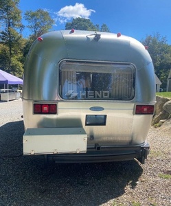 Caravane de voyage classique en aluminium <span class=keywords><strong>Airstream</strong></span> de 25 pieds avec lits jumeaux et fonction extérieure mobile pour le <span class=keywords><strong>camping</strong></span> - Product Image 2