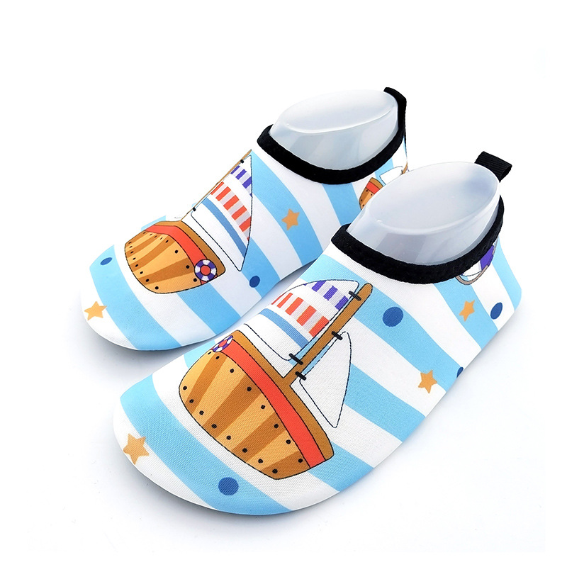 Velero pequeño azul