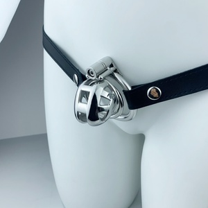 Dispositivo de Castidad Masculino FRRK, Jaula para Pene Agradable al Tacto, Anillo para Pene, Candado para Pene con Llave, Jaula de Castidad, Juguetes Sexuales de Bondage BDSM - Product Image 1