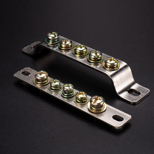 Bornes de busbar neutre et de terre TCL 5-7-7-10 trous en cuivre avec fil de terre neutre 0 - Product Image 3