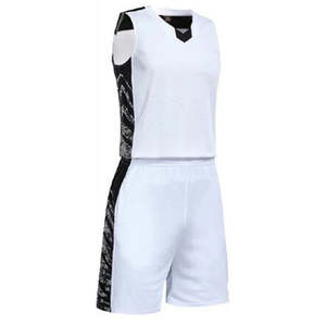 Uniforme de basket-ball en polyester de qualité supérieure personnalisable, sangle réglable, col en V - Product Image 3