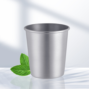 Gobelets en métal personnalisés, empilables, en acier inoxydable, pour l'eau et le café, avec couvercle, pour les fêtes, fabriqués directement par Creation Factory - Product Image 1
