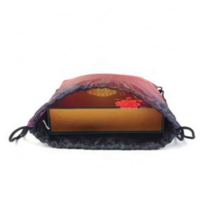 กระเป๋าโพลีเอสเตอร์วาดสตริงกีฬากระเป๋ายิมกันน้ำโลโก้ที่กำหนดเองส่งเสริมการขายกระเป๋าไนลอนสำหรับใช้กลางแจ้ง - Product Image 5