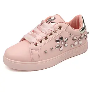 Großhandel Mode Schnüren Strass Schuhe Pink Diamond Schuhe Frauen Casual Sneakers