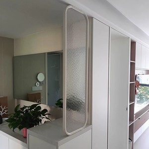 Changhong en verre trempé ultra-blanc, écran <span class=keywords><strong>d</strong></span>'art moderne et simple à ondulation <span class=keywords><strong>d</strong></span>'<span class=keywords><strong>eau</strong></span>, cloison de <span class=keywords><strong>salle</strong></span> de bain, salon - Product Image 5