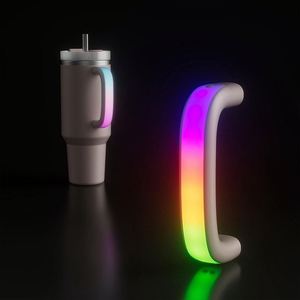 Gobelet personnalisable de 30 oz et 40 oz avec poignée lumineuse LED, idéal pour les fêtes en plein air et l'utilisation à domicile - Product Image 1