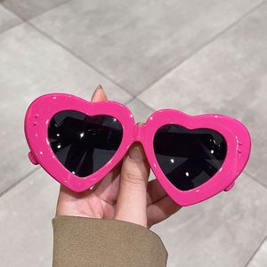 Gafas de Sol de Moda para Mujer, Novedad de 2022, Gafas de Sol Extra Grandes con Forma de Corazón Rojo y Protección UV400 para Dama - Product Image 6