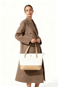 Ensemble de 3 sacs pour femme en <span class=keywords><strong>cuir</strong></span> PU <span class=keywords><strong>beige</strong></span> et blanc, esthétique neutre et douce, comprenant un sac fourre-tout, une bandoulière et une pochette avec accent pompon - Product Image 3