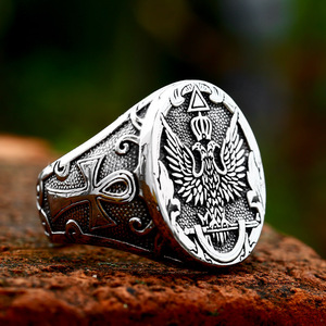 SS8-1154R nuovo Design anello aquila in acciaio inossidabile modello di uccello croce anello da uomo in stile americano Cool Biker Animal Jewelry di alta qualità - Product Image 2