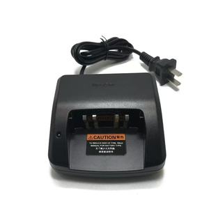 Pmpn4203a Walkie Talkie <span class=keywords><strong>Battery</strong></span> Charger đối với Mag Một A8i đài phát thanh Máy tính để bàn sạc cho A8i pmpn4203a gốc - Product Image 1