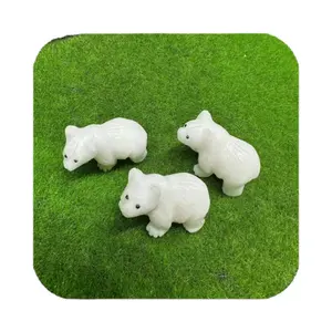 Wholesale White Marble Jade Cute Polar Bear Stone Carving Crystal For Decoration Christmas Eve