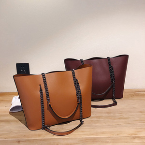 <span class=keywords><strong>Sac</strong></span> à <span class=keywords><strong>Main</strong></span> <span class=keywords><strong>Femme</strong></span> en <span class=keywords><strong>Cuir</strong></span> PU Grande Capacité de Designer <span class=keywords><strong>Sac</strong></span> à Bandoulière Cabas Messenger Sacoche avec Poignée Grandes Besaces pour Dames - Product Image 6