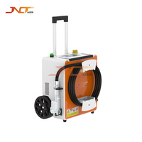 Détachant de peinture laser portatif 500W pour l'élimination de la peinture automobile, des cadres de portes et des pièces structurelles sans démontage de grandes surfaces.