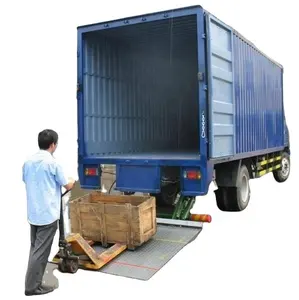 Kulkas Van Isuzu Box Truck 26 Ft dengan Lift Gate untuk Kontainer