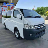 Mini-bus d'occasion de marque F0T0N Hiace, disponible en gros, à vendre