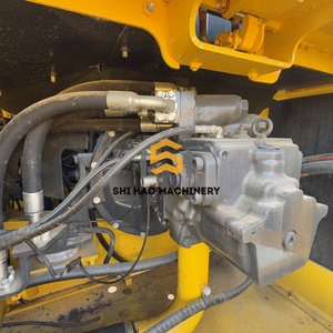 โครงการโครงสร้างที่ประหยัดพลังงานและทรงประสิทธิภาพ รถขุดไฮดรอลิกแบบตีนตะขาบ Komatsu PC350 มือสอง น้ำหนัก 35 ตัน - Product Image 4