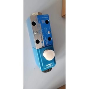Válvula de Control Direccional Hidráulica Vickers DG4V-3-2A-M-U-H7-60, Flujo Mínimo de 60 L/min, Presión Máxima de 315 Bar - Product Image 3