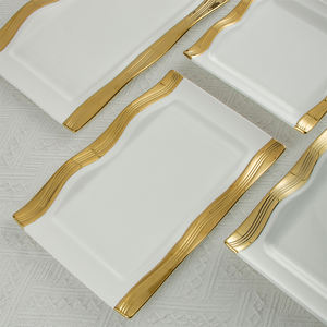Ensemble d'assiettes à dîner en céramique à bord doré TQ Vaisselle Assiettes carrées en porcelaine <span class=keywords><strong>blanche</strong></span> de luxe Plateau de service Plats avec bordure dorée ondulée - Product Image 2