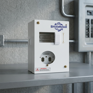 กล่องจ่ายไฟฟ้าอุตสาหกรรม 1 ช่องเสียบ + 1 DP MCB 20/2 แอมป์  ตัวเรือนโลหะ รุ่น KK43 สำหรับใช้ภายใน/ภายนอกอาคาร  ผู้จัดจำหน่ายรายใหญ่จากอินเดีย - Product Image 4